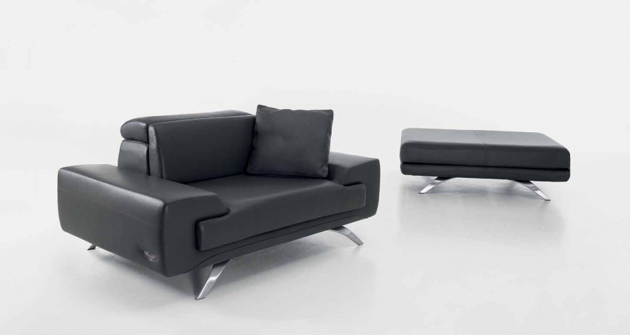 Chair in leather upholstery V034, Formitalia