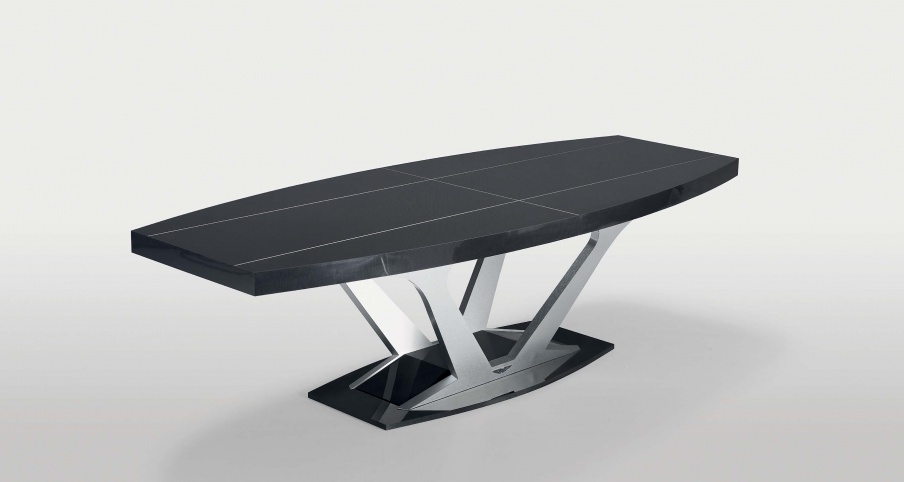 Dining table V026, Italy