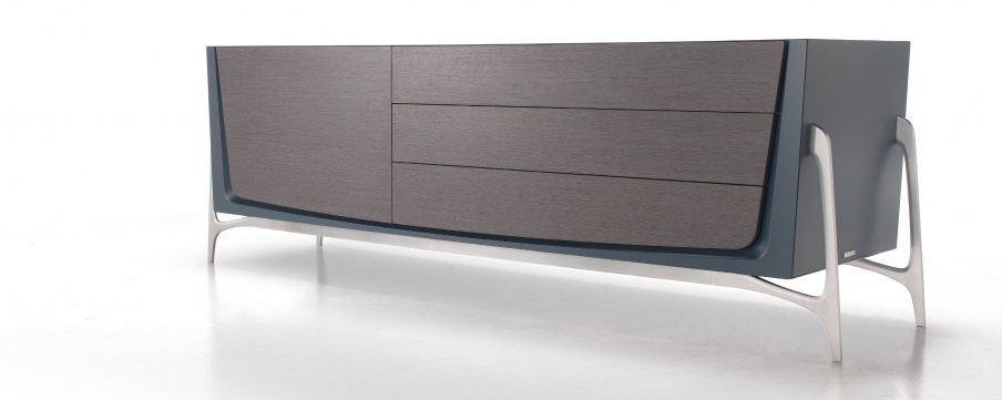 A chest of drawers MBS 007 in the finish leather, Formitalia