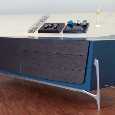 A chest of drawers MBS 007