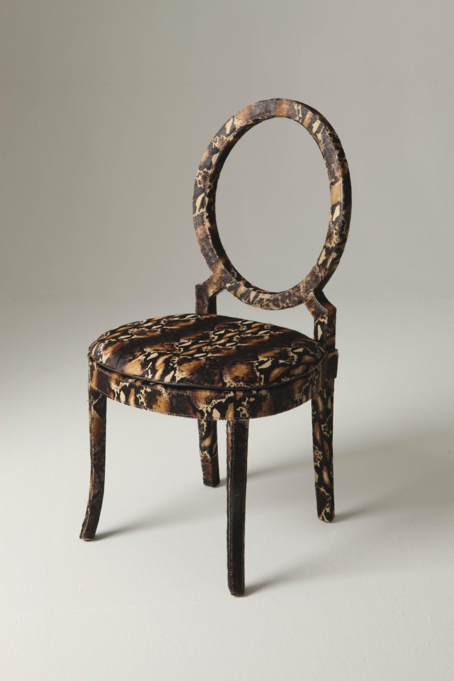 Chair is natural wood Skin Shedding, Colombo Stile