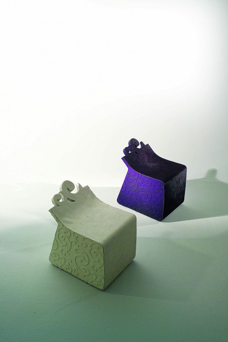 Poof The New Essential, Colombo Stile