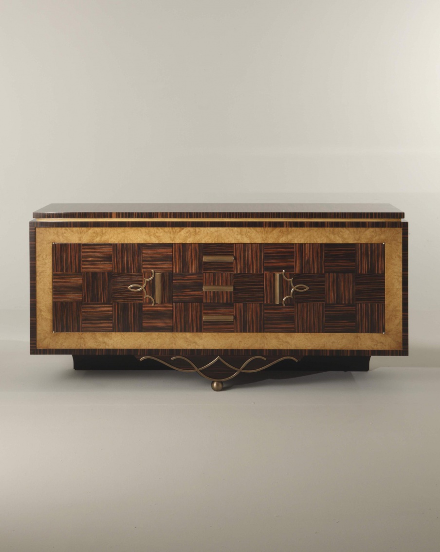 Stand Decodieci, Colombo Stile