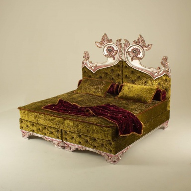 Double bed Tchaikovsky