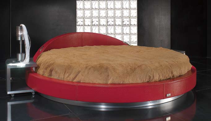 Round double bed Circuit, Formitalia