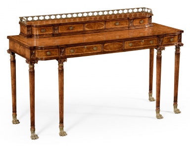 The console on fluted legs Windsor, Jonathan Charles