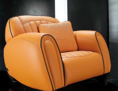 Imola chair's leather upholstery, Formitalia