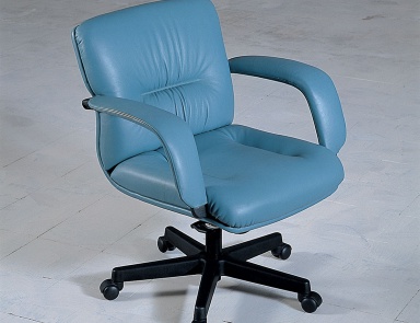 A chair on wheels College, Il Loft