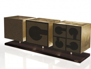 A chest of drawers with a frame made of natural wood, Formitalia