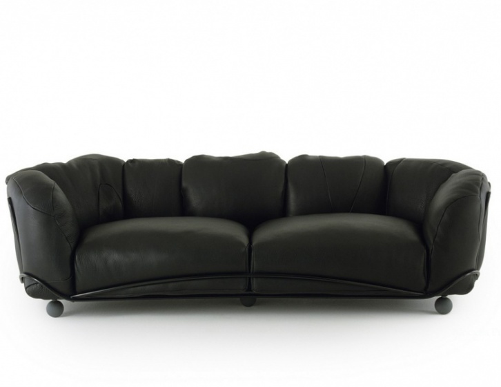 Black-and-white range – a fashionable choice for the interiors of your house