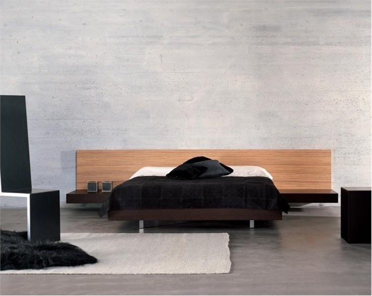 Double bed on a frame of oak Sakai, Lago