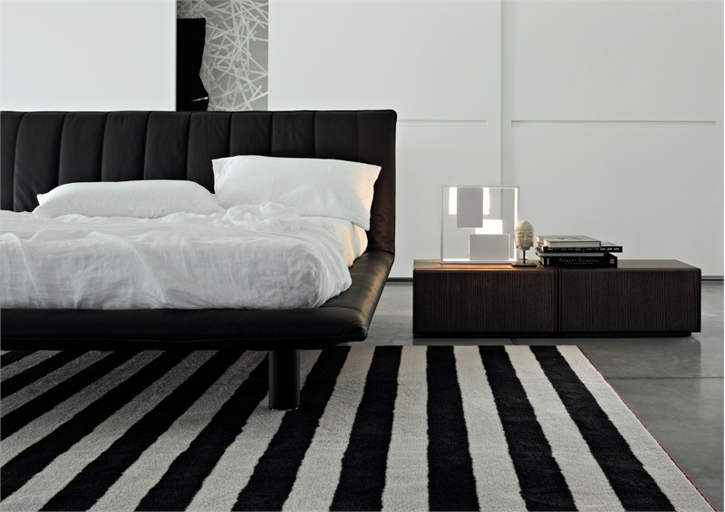 Double bed with a podium Newland, Lema