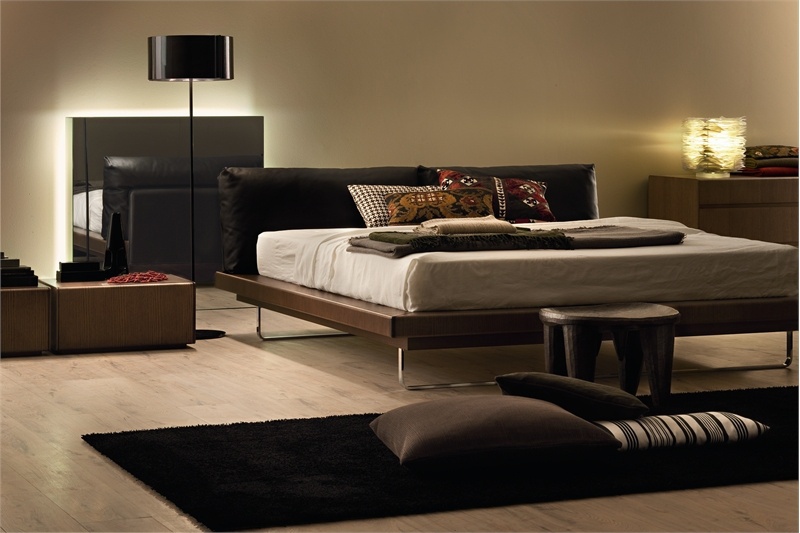 Double bed on a frame of oak Park, Lema