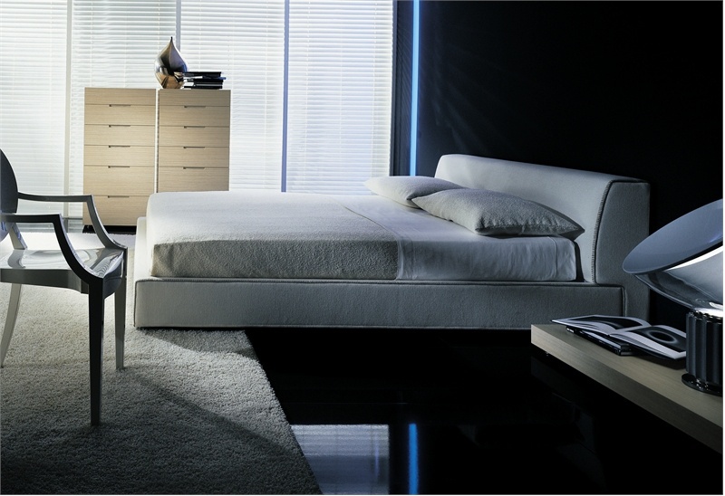 Double bed upholstered in fabric Softland, Lema