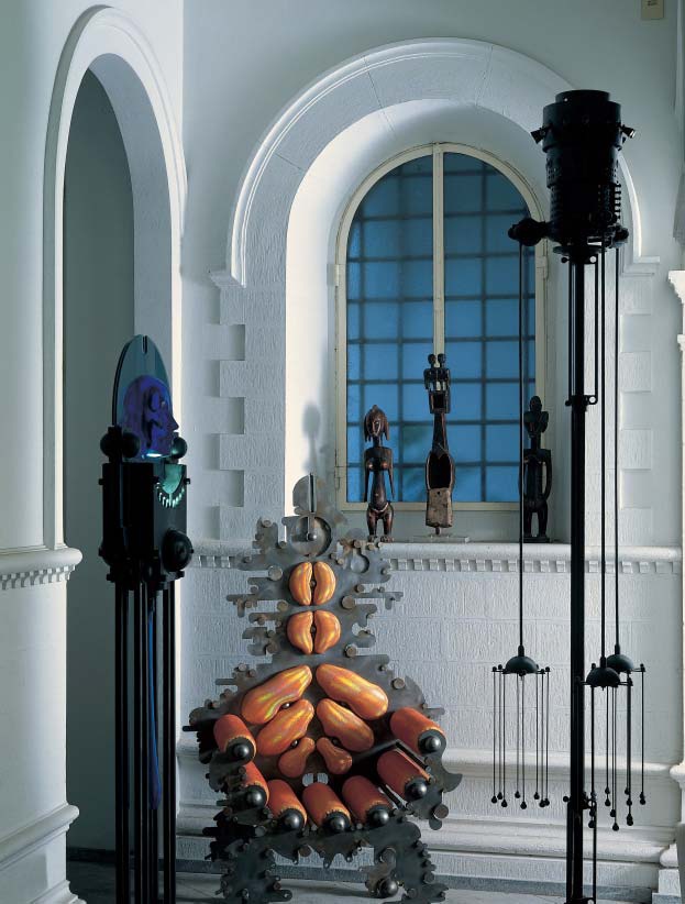 Chair in leather upholstery Alien, Formitalia