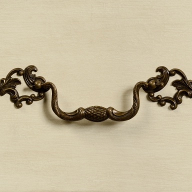 The Artisan Chest Of Drawers