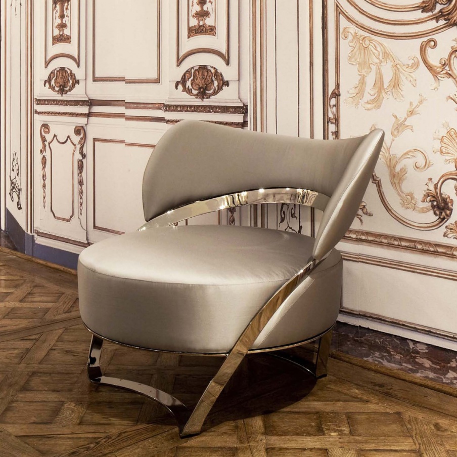 The Gotham chair with metal legs, Formitalia