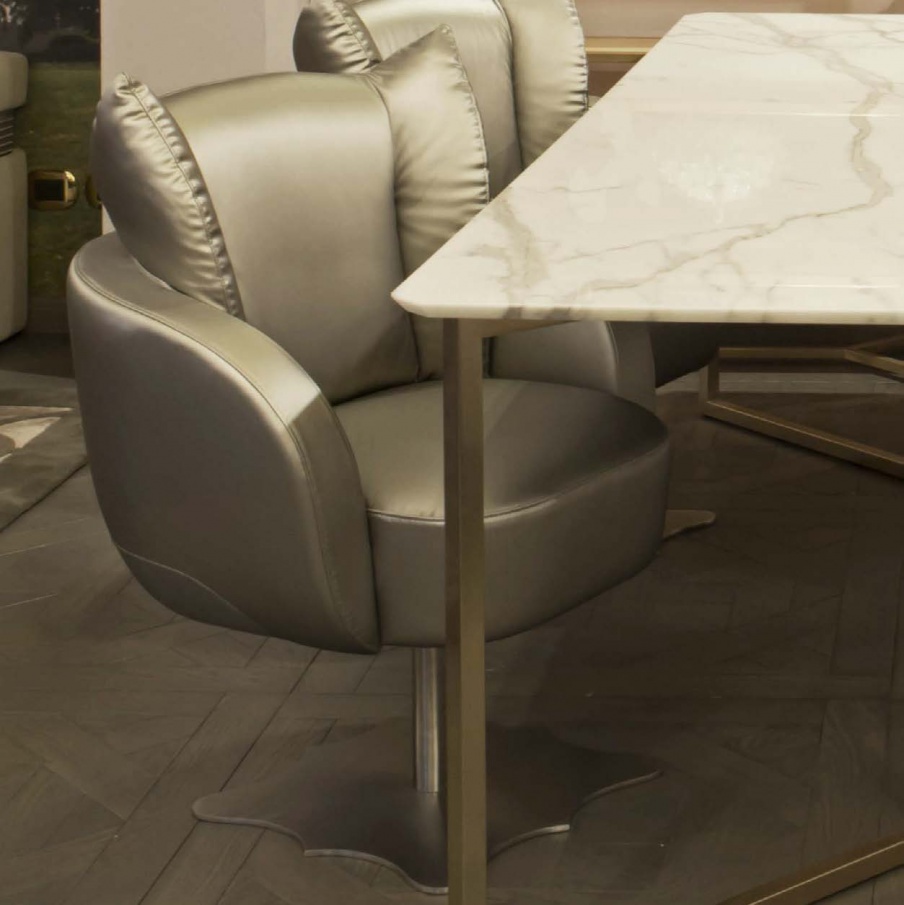 Muzio chair on a swivel base, Formitalia