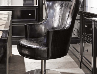 The Queen's chair on a swivel base, Formitalia