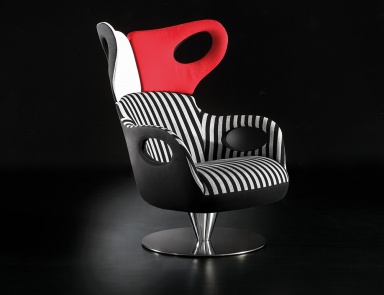 The Golden Young Chair, Alberta Salotti