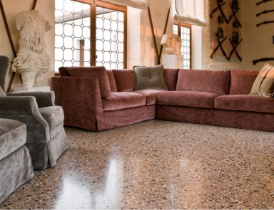 A modular sofa of a classic Tosca, Alberta Salotti