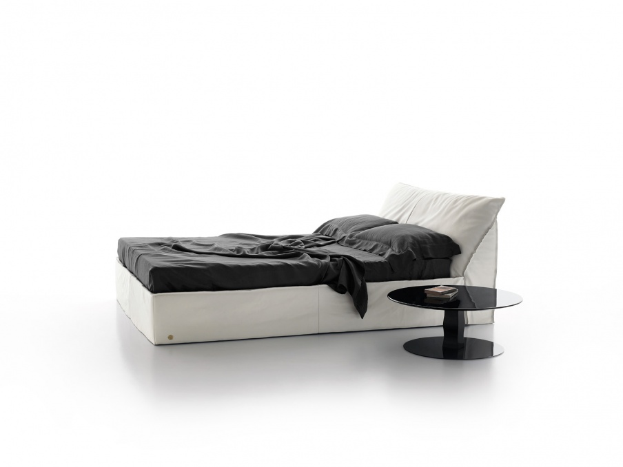 Bed with upholstered headboard Pitagora, Alberta Salotti