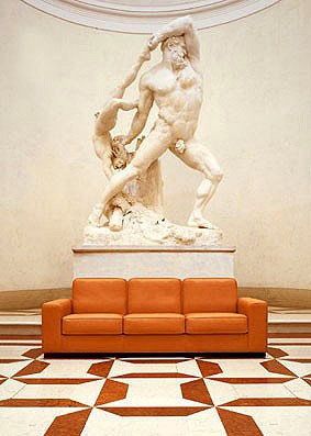 Sofa upholstered in leather Shimbumi, Mascheroni