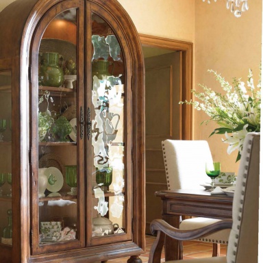 Showcase Hickory White