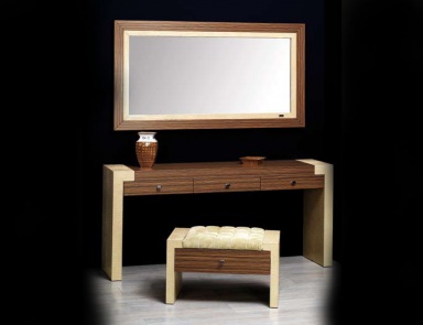 Vanity Alabama, Formitalia