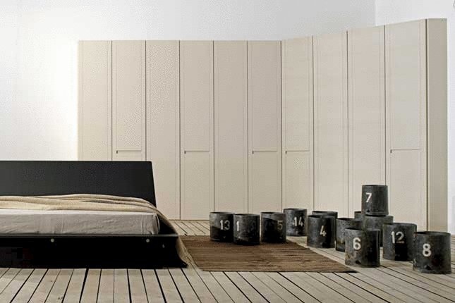 Dressing in rough lacquer finish grigio perla ,Centopercento battente - features tisettanta furnishings