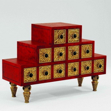 Dresser Rouge et or
