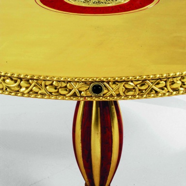 Coffee table Rouge et or