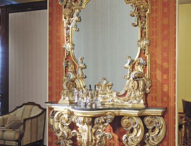 The console is natural wood, Francesco Molon