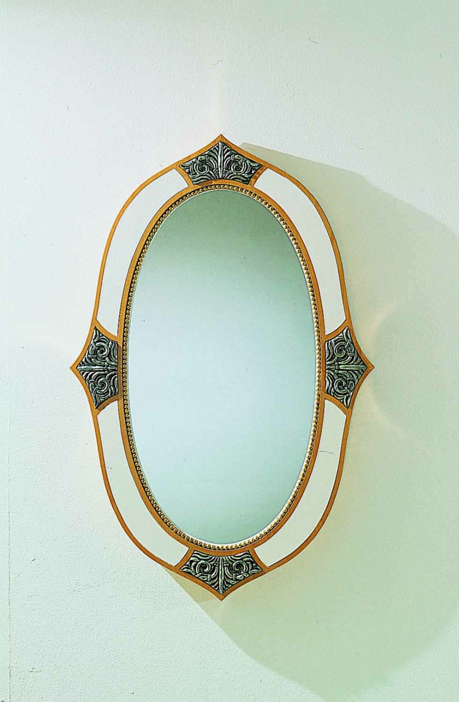 Mirror Una Visione Di Eleganza, Stile Colombo