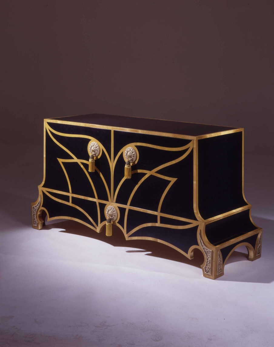 Stand Dietro La Grande Muraglia, Colombo Stile