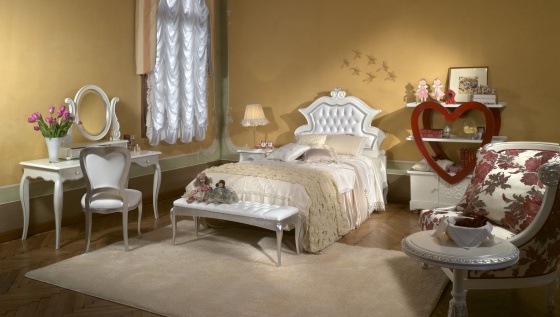 Glamorous nursery for your little Princess