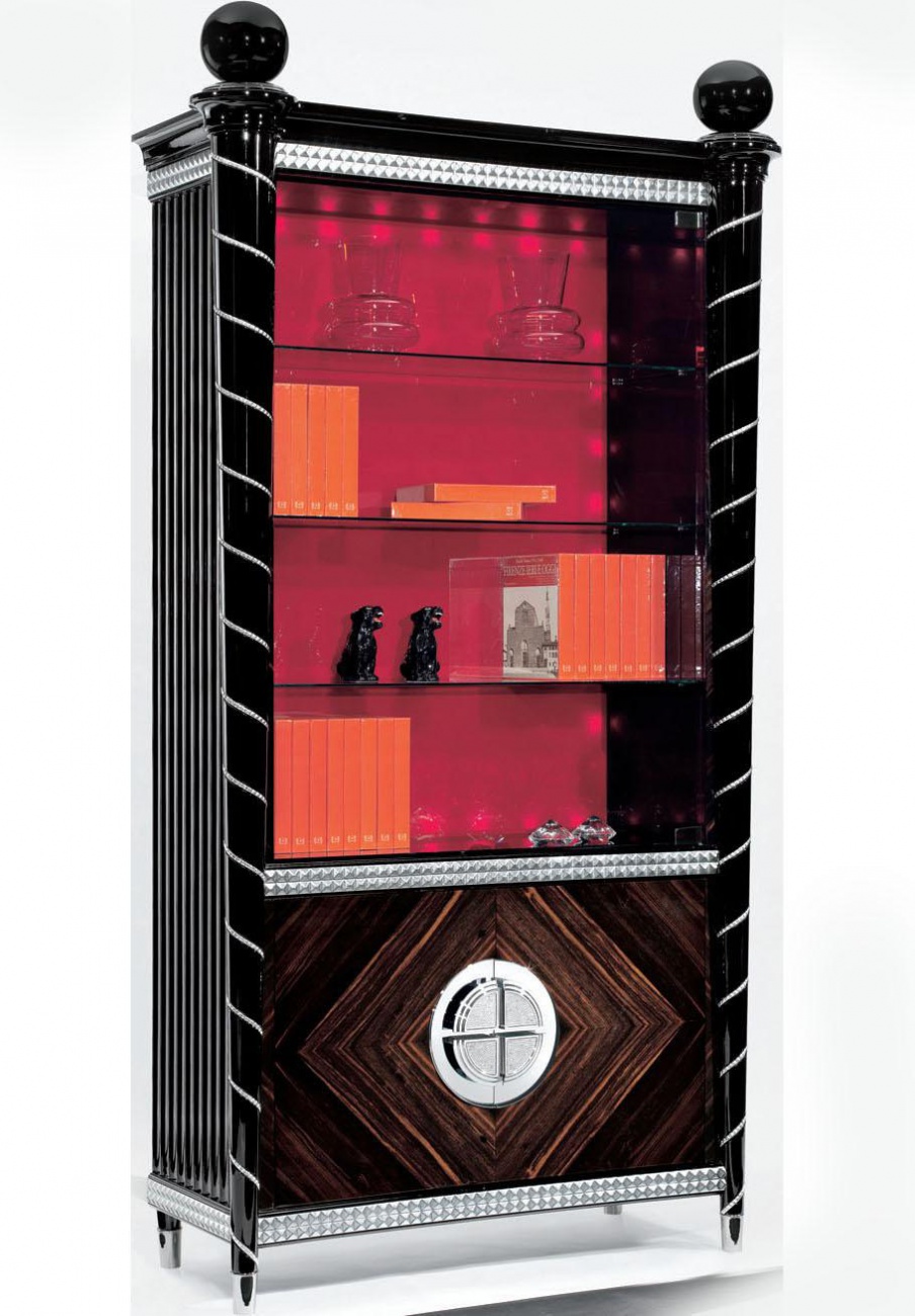 Showcase Royally from natural wood, Francesco Molon