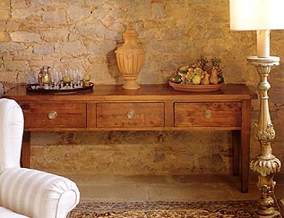 The console is made of solid wood, DOLFI