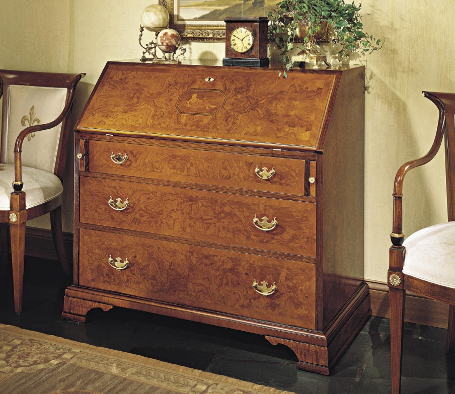 Bureau of natural wood, Francesco Molon