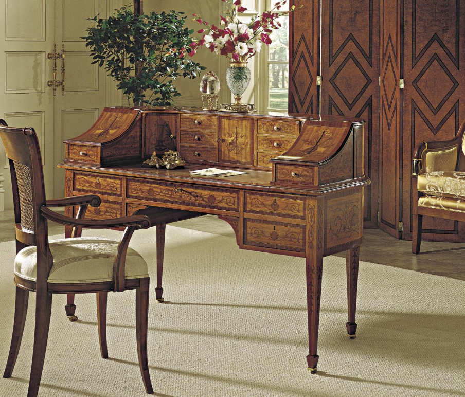 A Desk made of natural wood, Francesco Molon