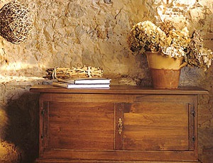 Pedestal / bench / kolesnica, DOLFI