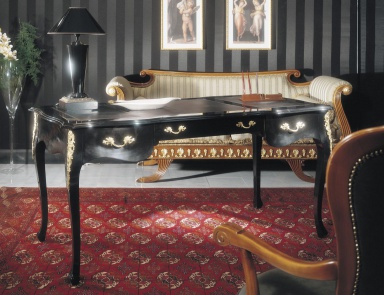 A Desk made of natural wood, Francesco Molon