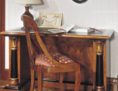 A Desk made of natural wood, Francesco Molon