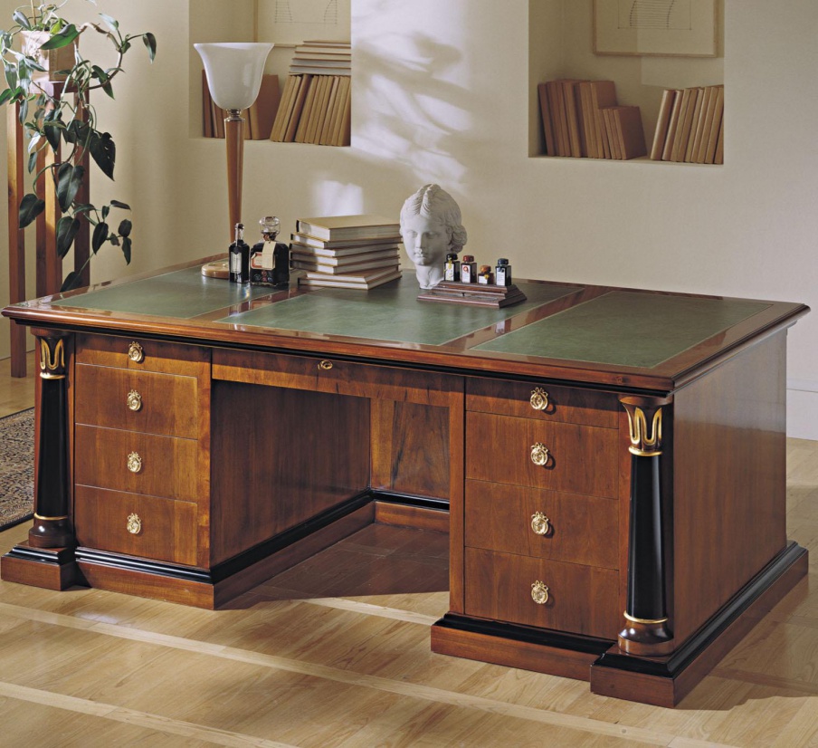 A Desk made of natural wood, Francesco Molon