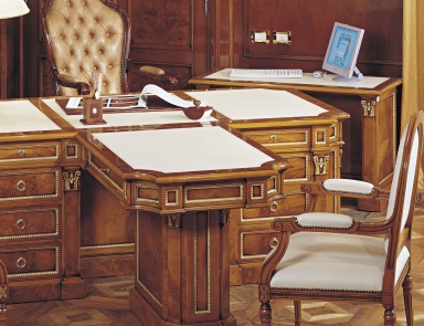 A Desk made of natural wood, Francesco Molon