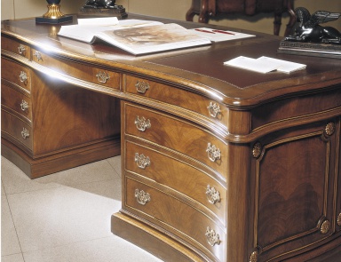 A Desk made of natural wood, Francesco Molon