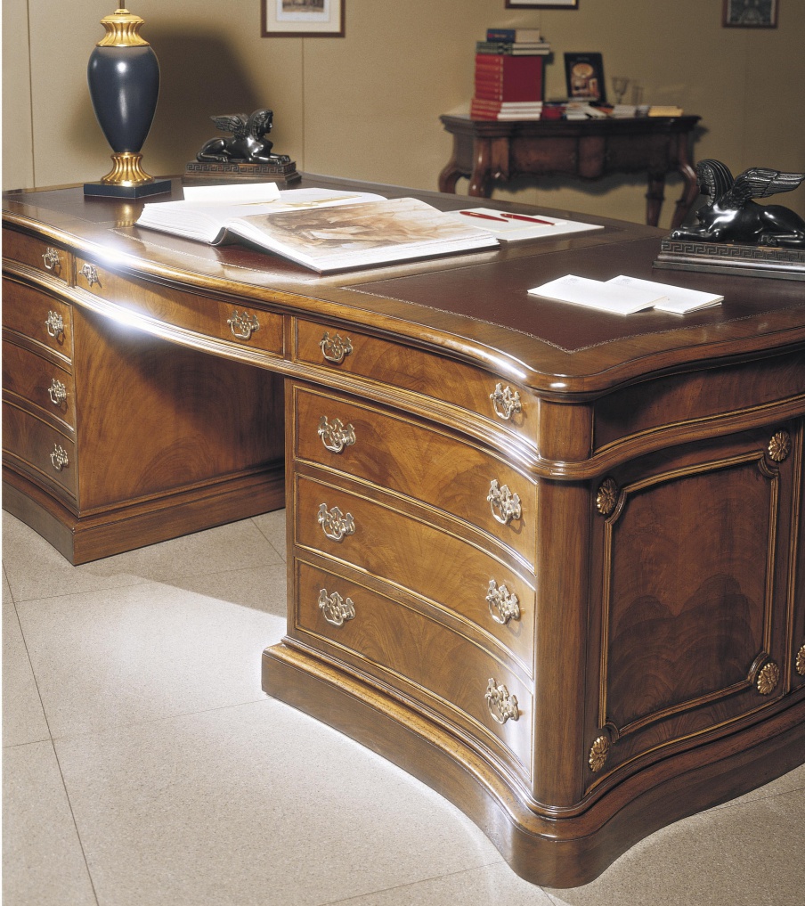 A Desk made of natural wood, Francesco Molon