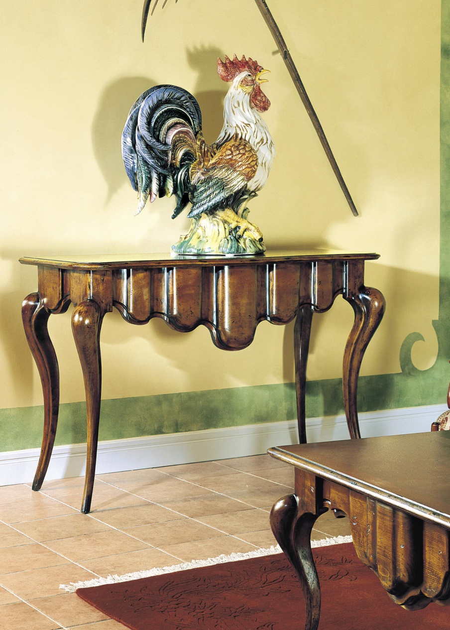 The console is natural wood, Francesco Molon