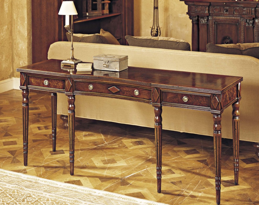 The console is natural wood, Francesco Molon