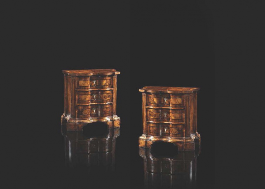 Bedside table made from natural wood, Francesco Molon.